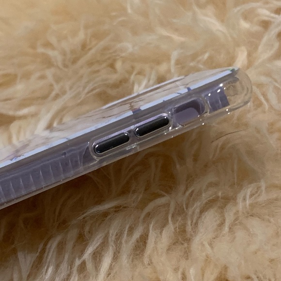 ONN Iridescent Marble Iphone 11/XR Case - Picture 7 of 8